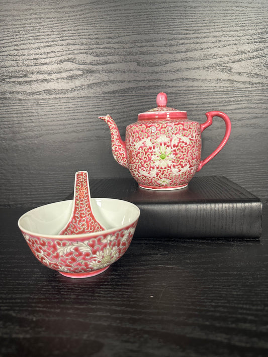 Vintage Chinese Red Floral Porcelain Tea Set – Teapot, Bowl & Spoon