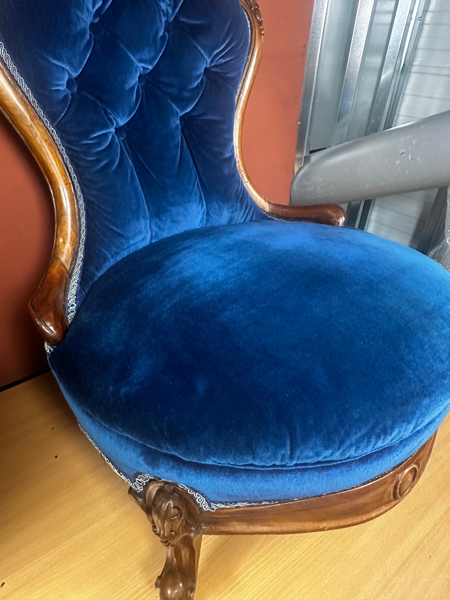 Victorian Spoonback Nursing Chair – Blue Velvet Upholstery – Carved Walnut c.1870