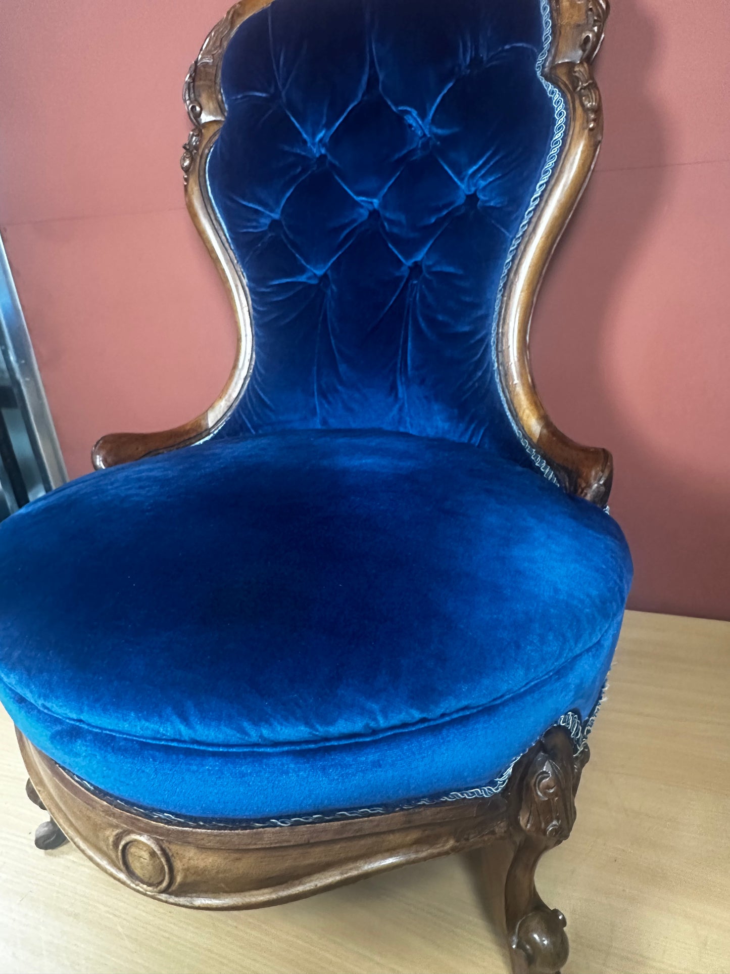 Victorian Spoonback Nursing Chair – Blue Velvet Upholstery – Carved Walnut c.1870