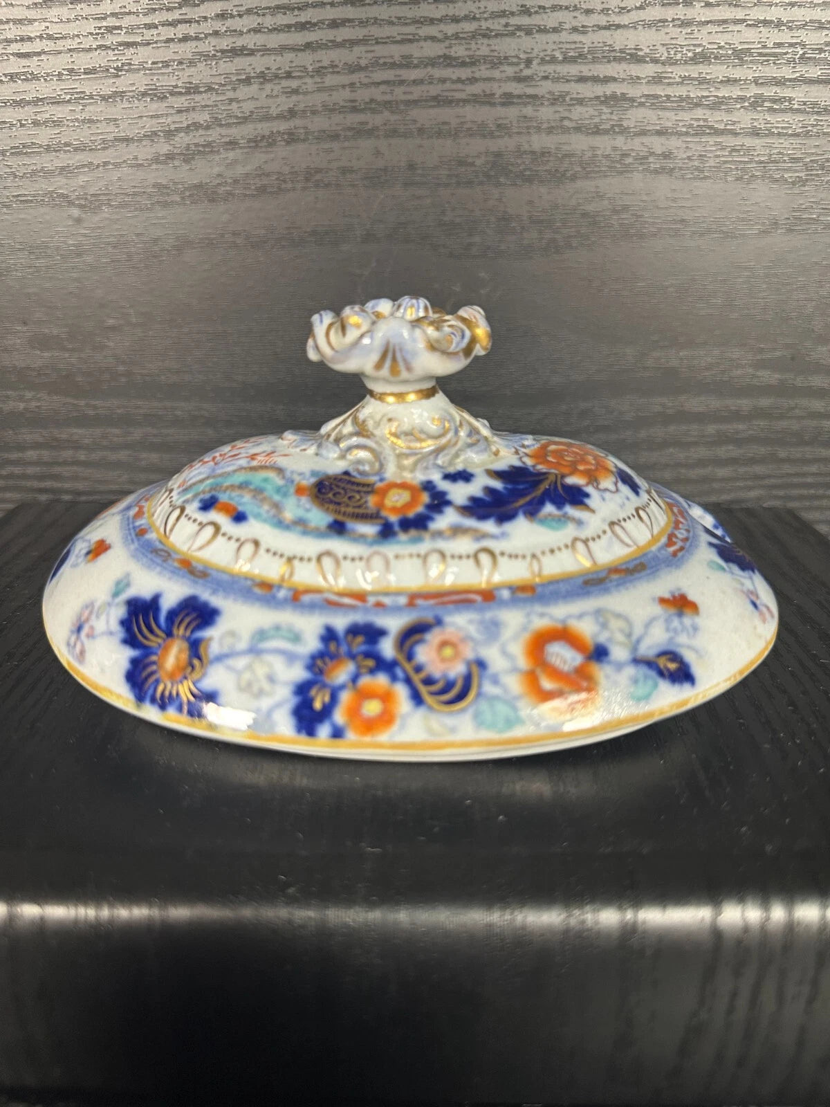 Antique Crown China Imari Tureen with Lid & Underplate – Floral Pattern