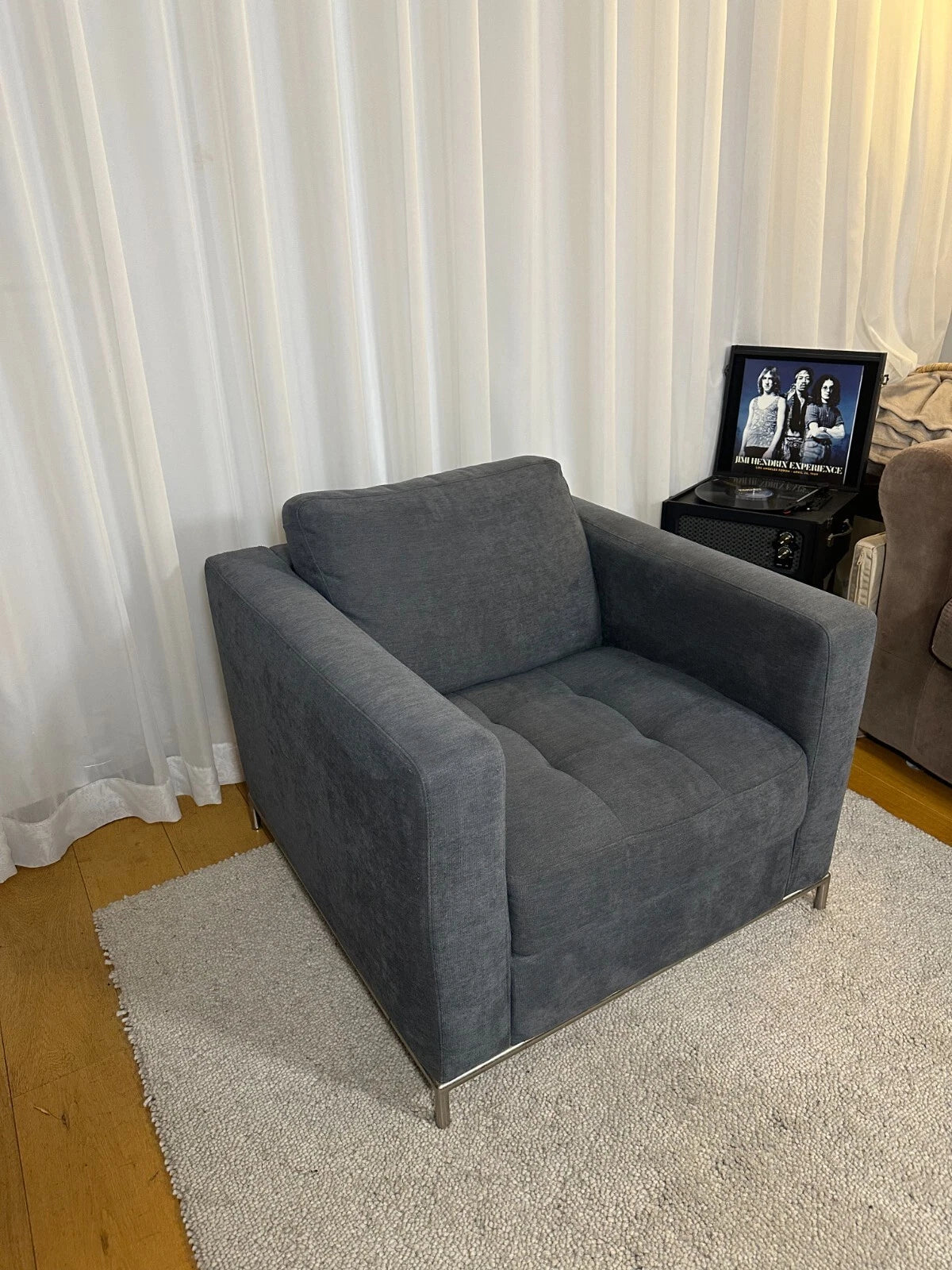 Natuzzi Armchair – Modern Dark Grey Fabric Lounge Chair – Comfortable