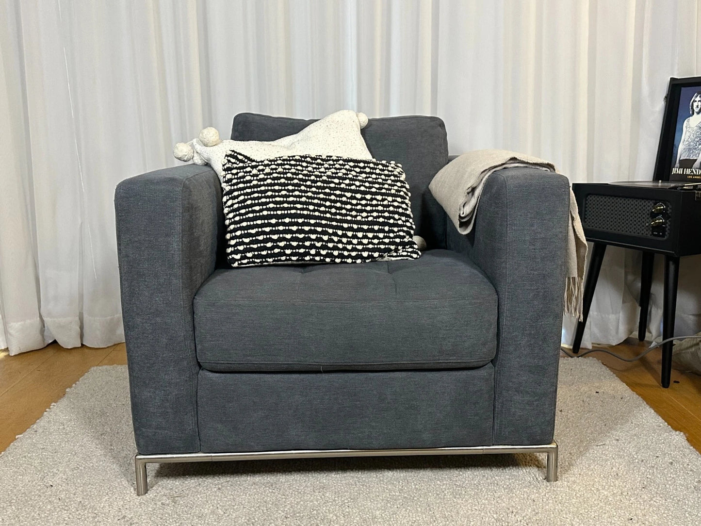 Natuzzi Armchair – Modern Dark Grey Fabric Lounge Chair – Comfortable