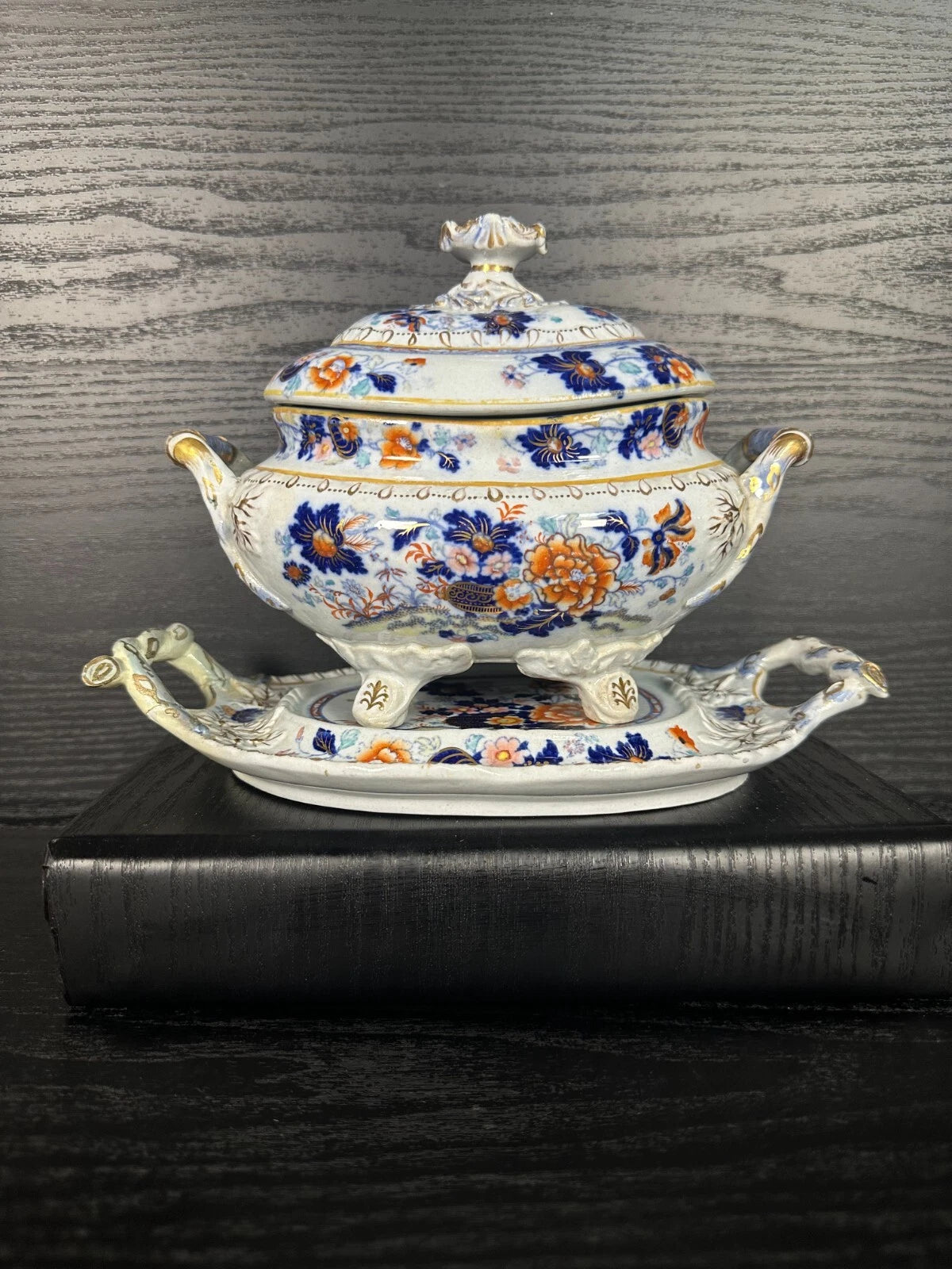 Antique Crown China Imari Tureen with Lid & Underplate – Floral Pattern