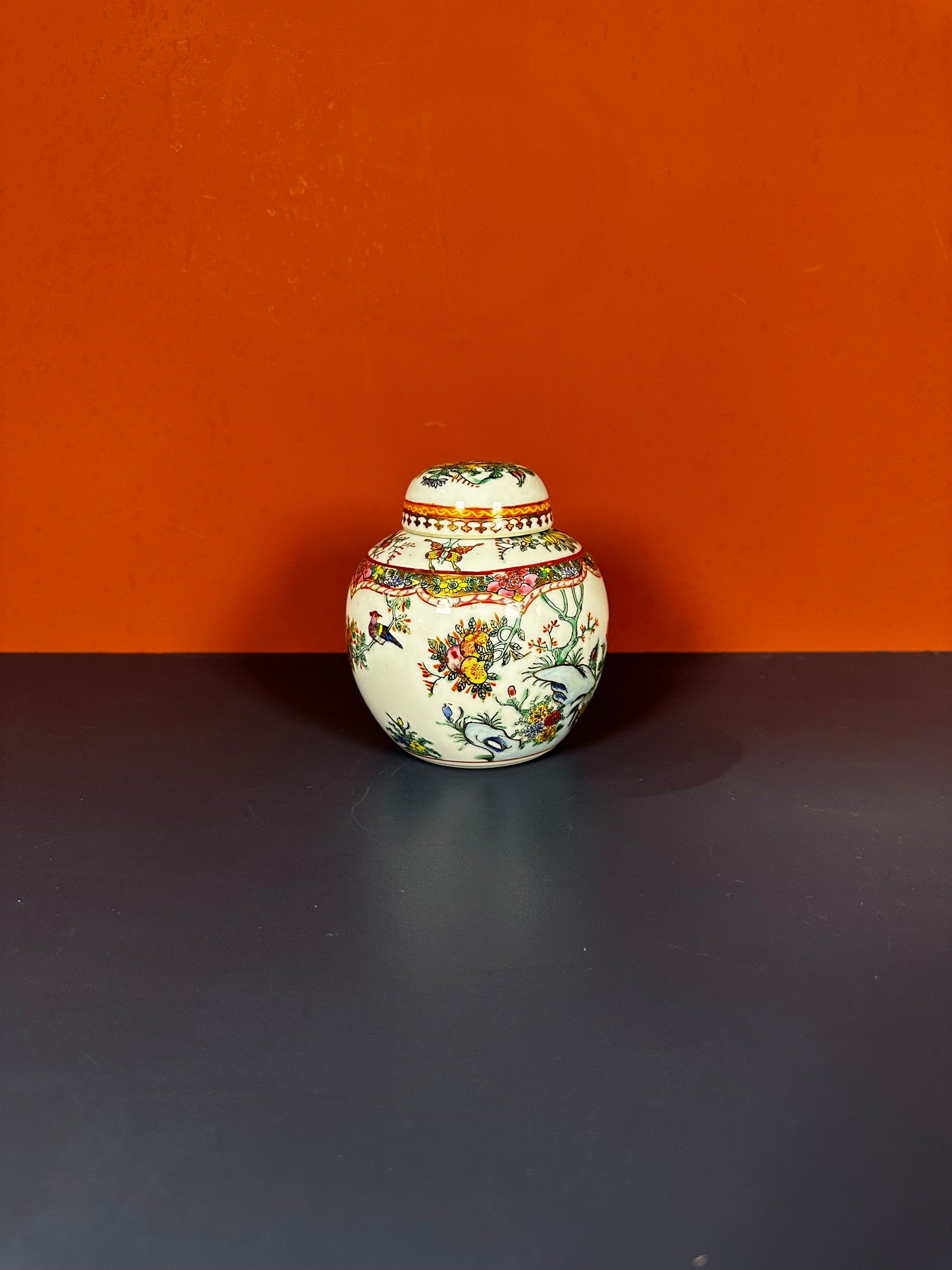 Antique Chinese Ginger Jar – Hand-Painted Floral & Peony Porcelain