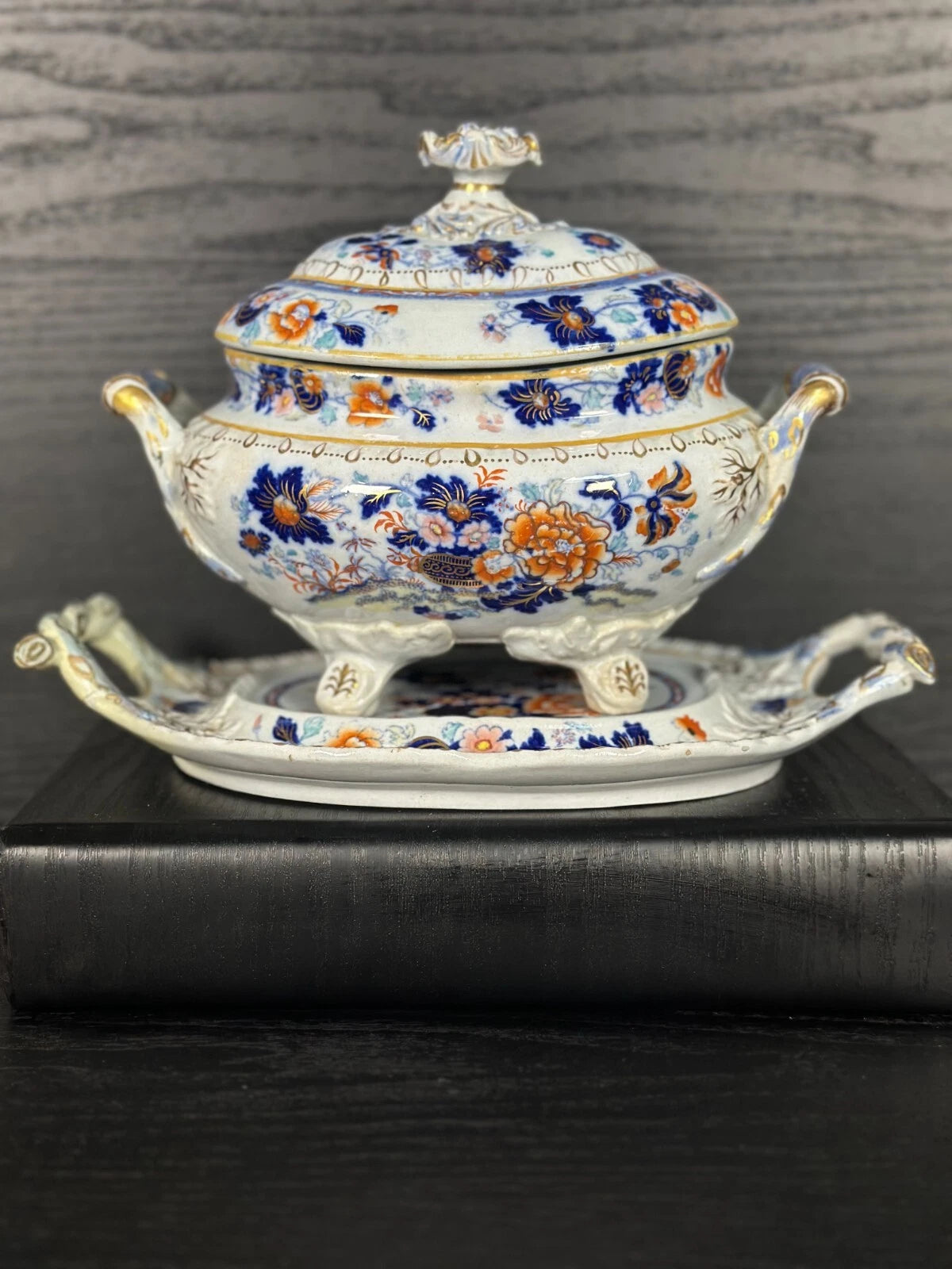 Antique Crown China Imari Tureen with Lid & Underplate – Floral Pattern