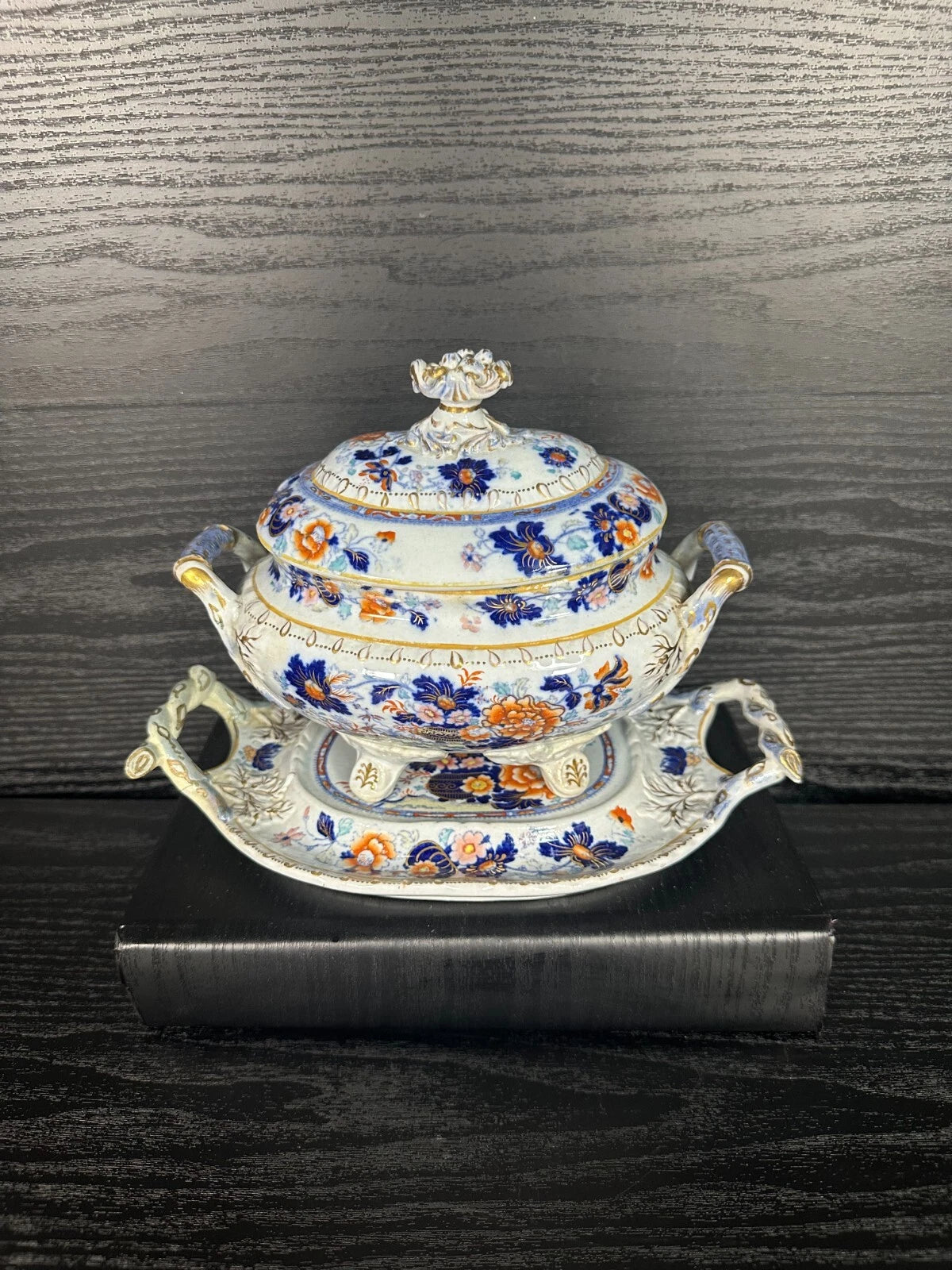 Antique Crown China Imari Tureen with Lid & Underplate – Floral Pattern