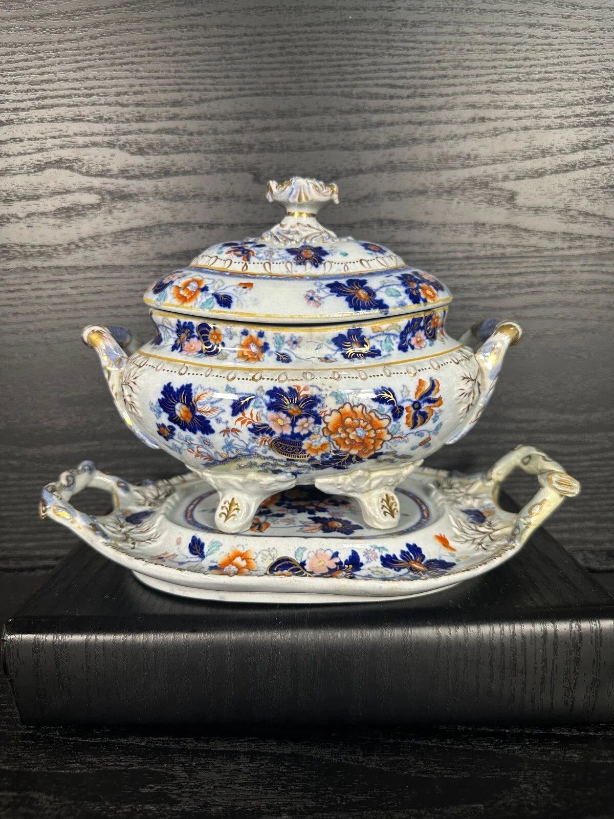 Antique Crown China Imari Tureen with Lid & Underplate – Floral Pattern