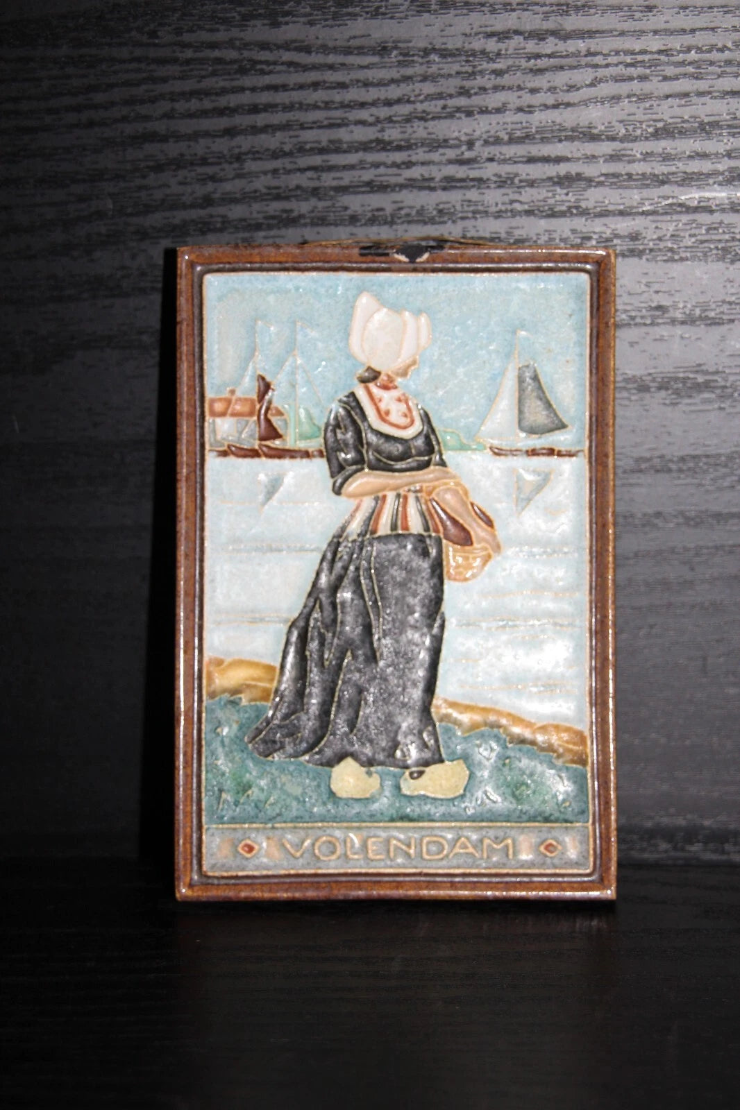 Vintage Delft Volendam Ceramic Wall Plaque – 13cm – Dutch Girl Scene